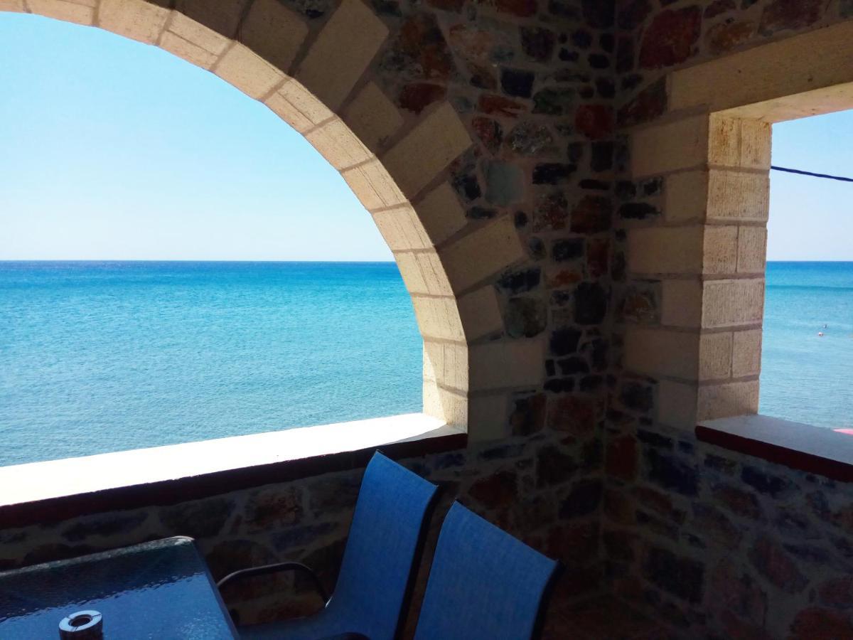 Zea Waves Apartments Kastri  Extérieur photo