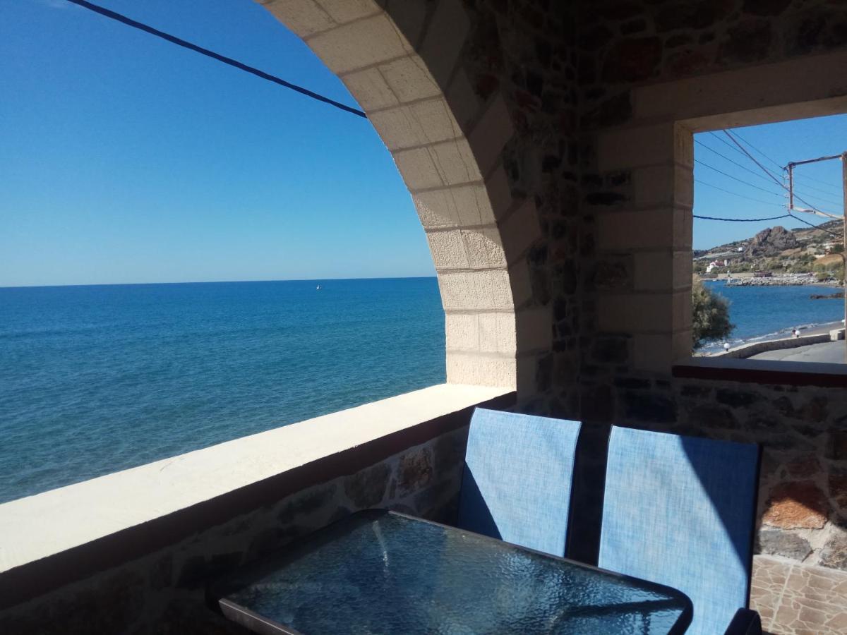 Zea Waves Apartments Kastri  Extérieur photo